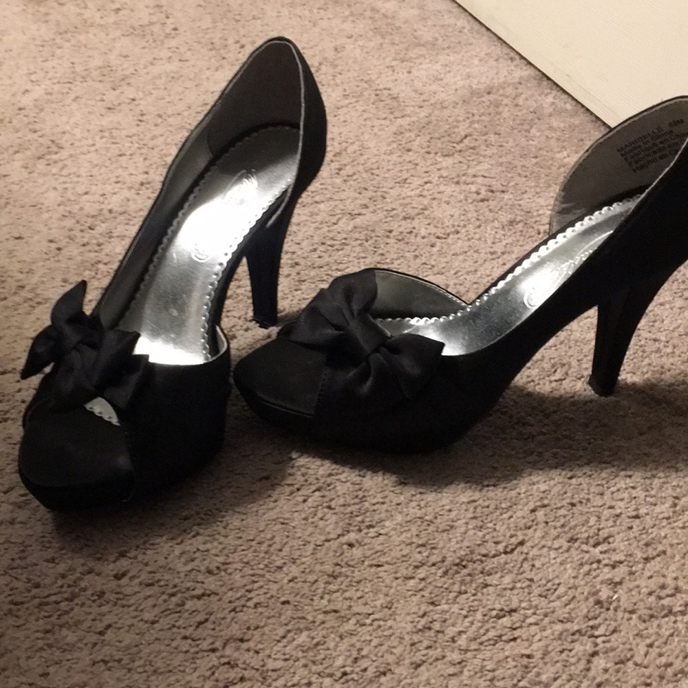 Black High heels
